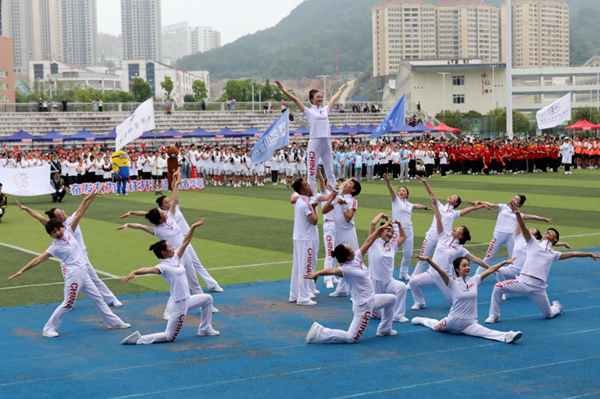 我校荣获2022年“舞动幸福家.喜迎二十大”家庭亲子健身操（舞）大赛一等奖